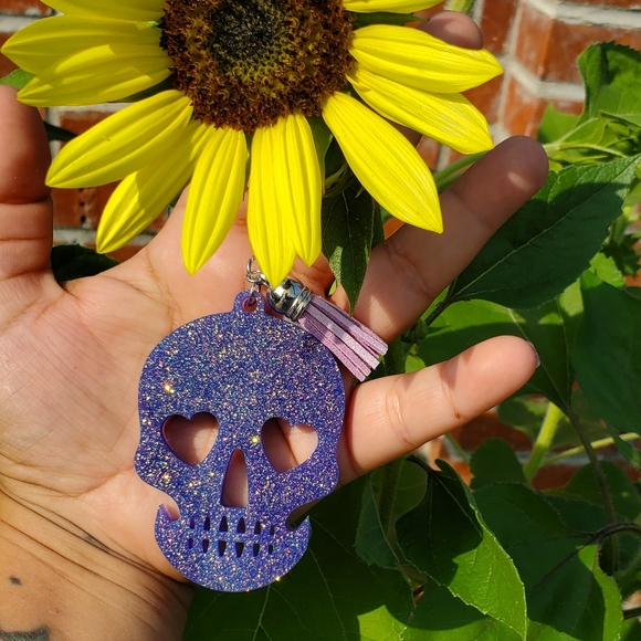 Skull Keychain - Picture 2 of 2